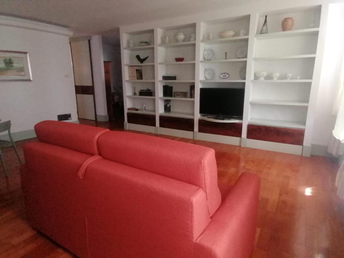 Le Finestre Sugli Ulivi Apartment เดเซนซาโนเดลการ์ดา ภายนอก รูปภาพ